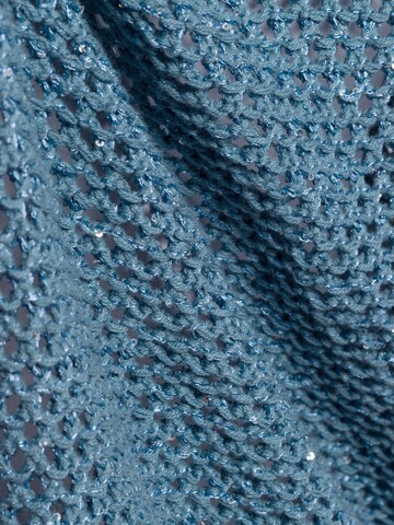 zero Pullover in Blau