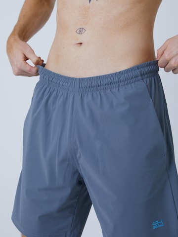 SPORTKIND Regular Workout Pants in Grey