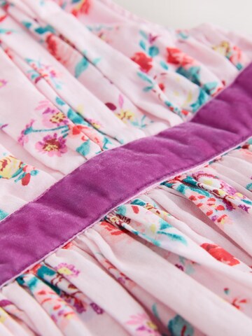 Next Mekko värissä lila