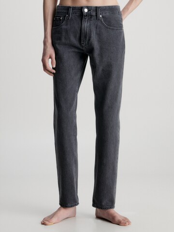 Calvin Klein Jeans Regular Farkut värissä musta: edessä