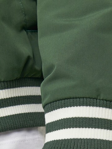 JACK & JONES Prehodna jakna 'Warrior' | zelena barva