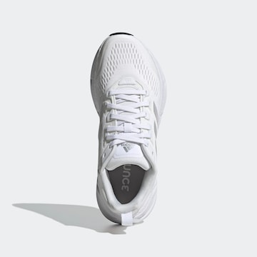 Sneaker bassa 'Questar' di ADIDAS SPORTSWEAR in bianco