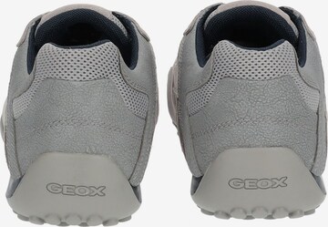 GEOX Slip On in Grau