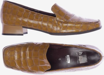 Högl Flats & Loafers in 39 in Brown: front
