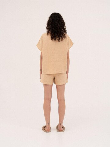 Pigiama 'Cloud Nine' di AmourLinen in giallo