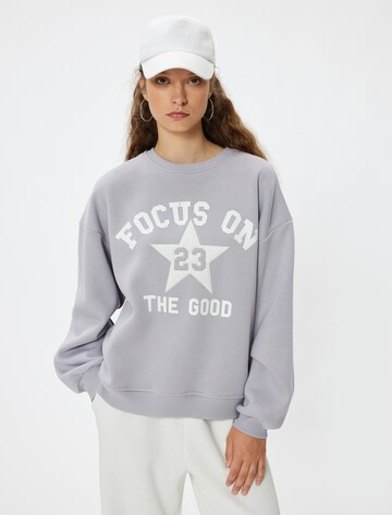 Koton Sweatshirt in Grey: front