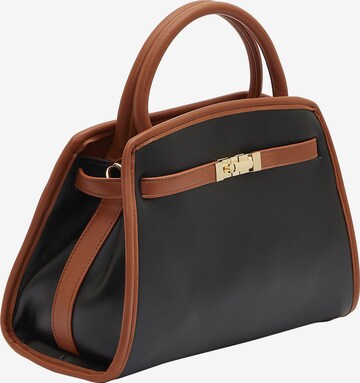 Usha Handbag in Black