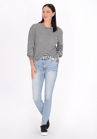 usha BLUE LABEL Sweater in Black
