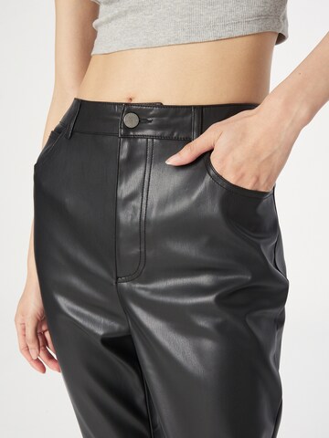 Regular Pantalon UNITED COLORS OF BENETTON en noir