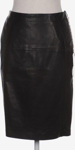 Schyia Skirt in M in Black: front