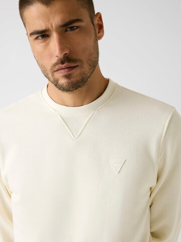 GUESS Sweatshirt in White