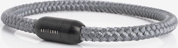 Akitsune Armband 'Silvus' in Grau: Vorderseite