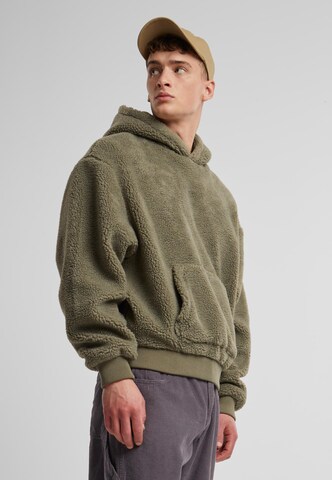 Urban Classics Sweatshirt in Groen