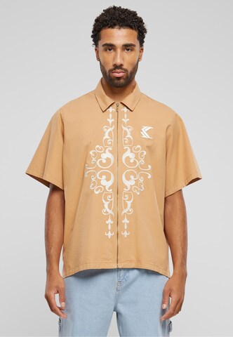 Karl Kani Comfort fit Overhemd in Beige: voorkant