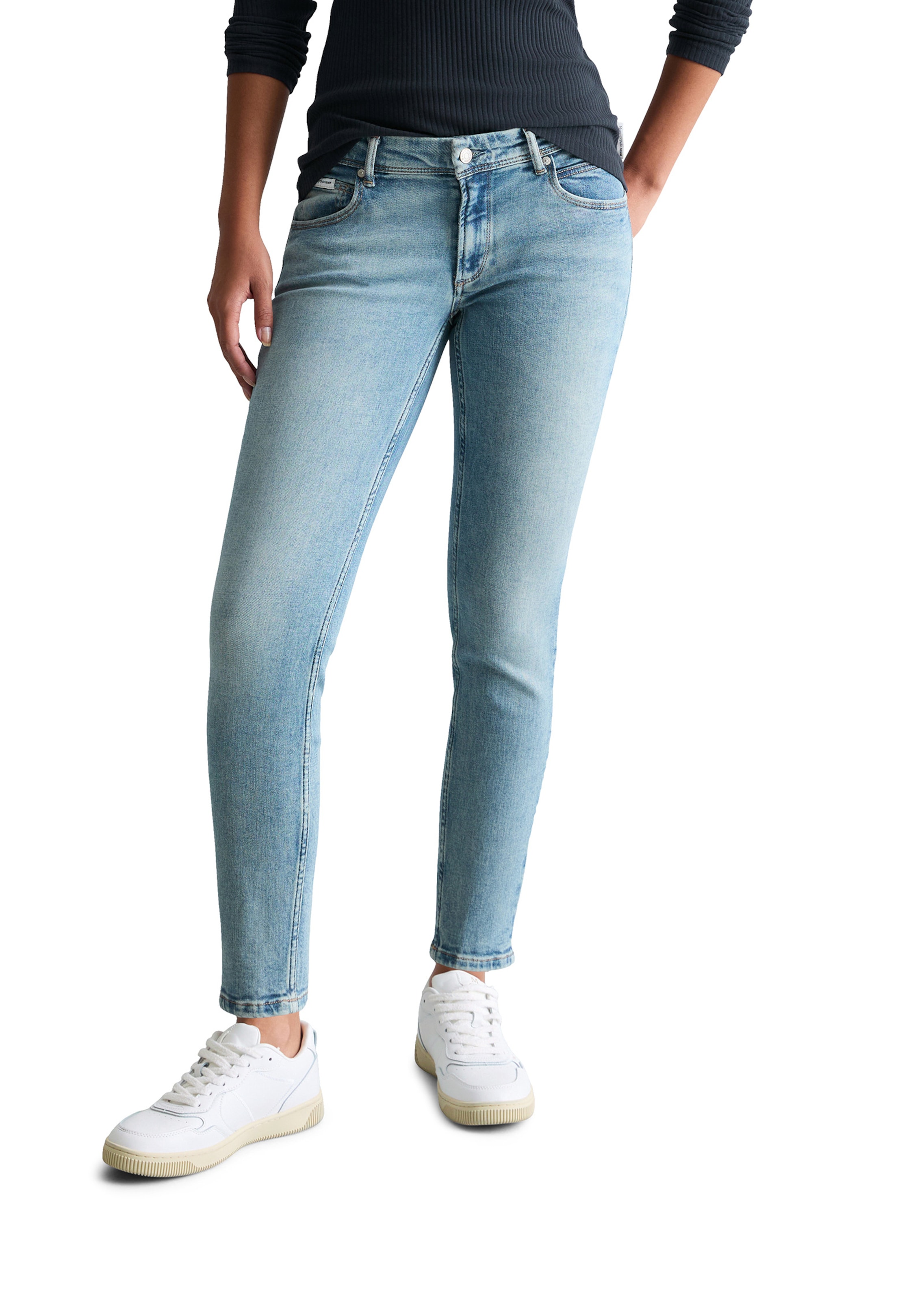 Marc O'Polo DENIM Slimfit Jeans 'Alva' in Blauw: voorkant