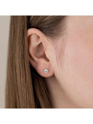 Orolino Earrings in White: front