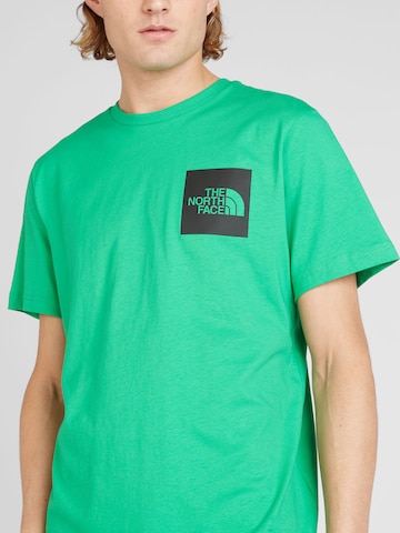 THE NORTH FACE Μπλουζάκι σε πράσινο