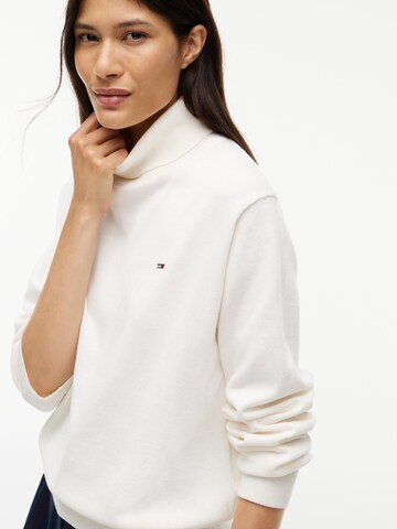 balta Tommy Jeans Megztinis 'ESSENTIAL'