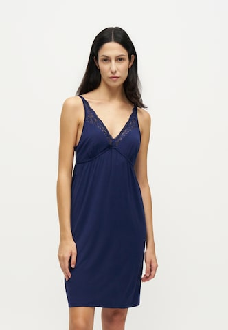 TRIUMPH Negligée 'Amourette' in Blau: Vorderseite