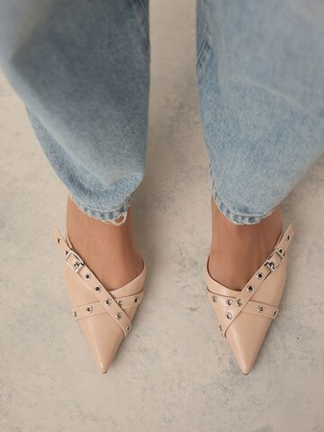 Next - Zapatos abiertos 'Forever Comfort®' en beige