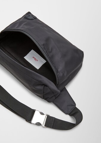 s.Oliver Fanny Pack in Black