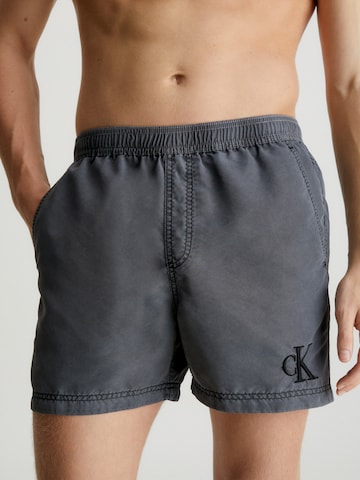 Calvin Klein Swimwear Badeshorts in Schwarz