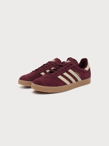 ADIDAS ORIGINALS Platform trainers 'Gazelle' in Red: front