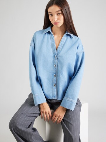 COMMA Blouse in Blue: front