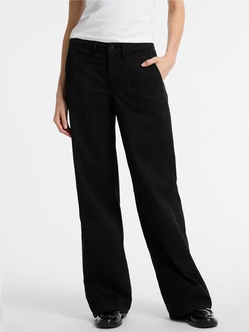 GUESS Loosefit Hose in Schwarz: Vorderseite