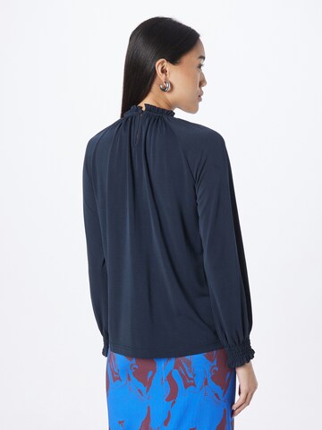 Thought Shirt 'Oaklee' in Blauw