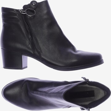 CAPRICE Dress Boots in 42 in Black: front