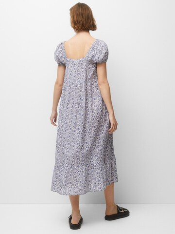 Rochie de la Pull&Bear pe mov