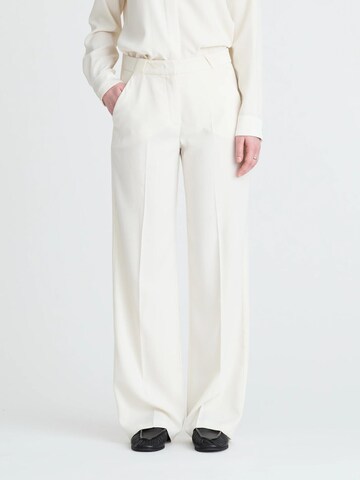 Minx Loose fit Pants 'ALEXIS' in Beige