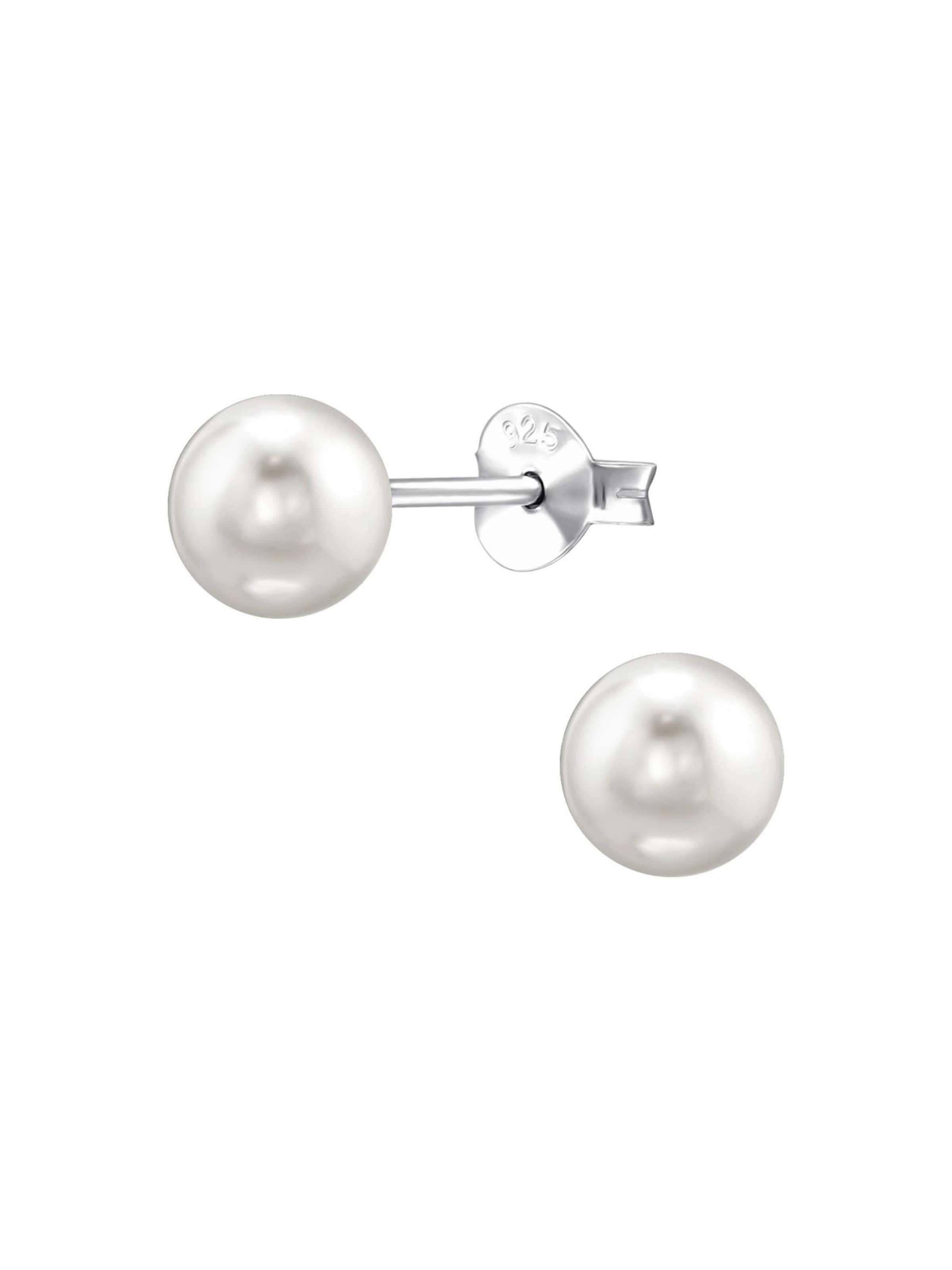 Maxte Earrings in White: front