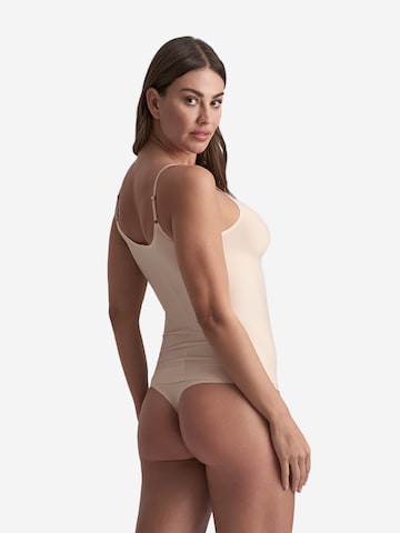 Bye Bra - Braga moldeadora 'Uni Stretch Thong' en beige