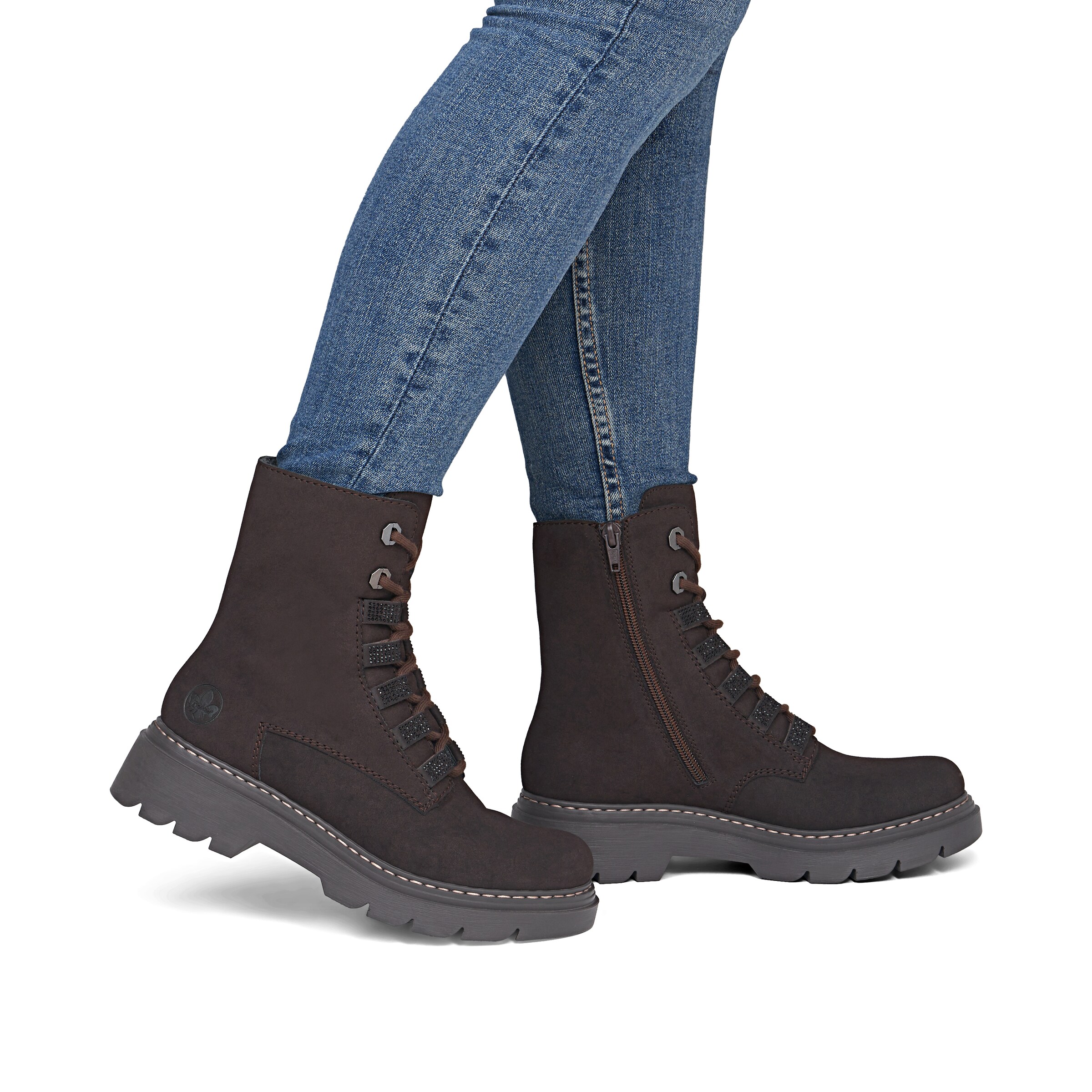 Bottines Rieker en marron : devant