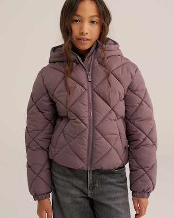 purpurinė WE Fashion Demisezoninė striukė: priekis