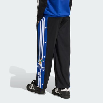 ADIDAS ORIGINALSWide Leg/ Široke nogavice Sportske hlače 'Pokemon Adibreak' - crna boja