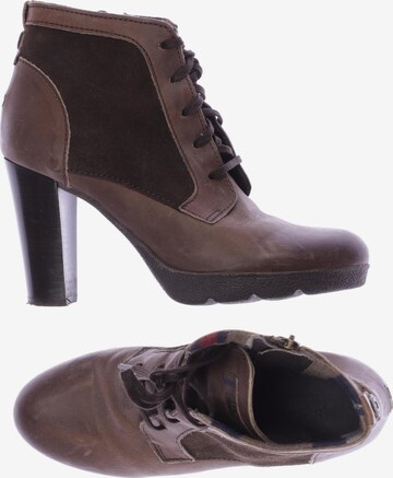 Tommy Jeans Dress Boots in 38 in Brown: front