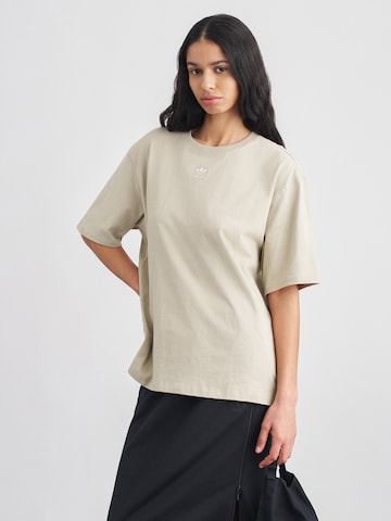 ADIDAS ORIGINALS Tričko 'Essentials' – šedá: přední strana