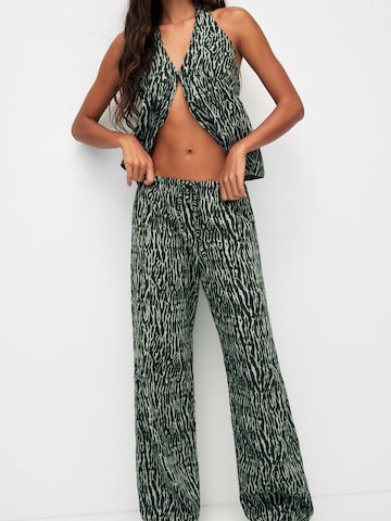 Pull&Bear Wide leg Trousers in Green