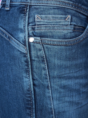 STREET ONE Slimfit Jeans 'Crissi' in Blau