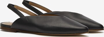 LOTTUSSE Ballet Flats with Strap ' Bel ' in Black