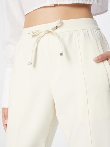 Regular Pantaloni cu dungă 'Munich' de la ESPRIT pe alb
