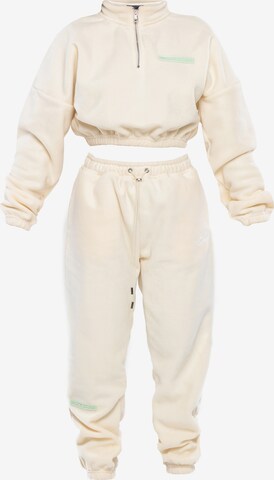 Tom Barron Tracksuit in Beige: front