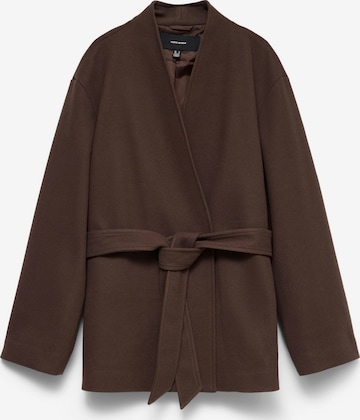 Vero Moda Curve - Abrigo de entretiempo 'VMCBabettenora' en marrón: frente