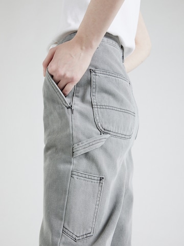 Carhartt WIP Regular Jeans 'Pierce' in Black