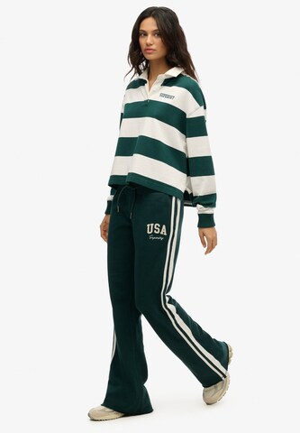 évasé Pantalon 'Essentials' Superdry en vert