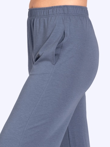 Magadi Loosefit Sporthose 'Naomi'‌‌ in Blau