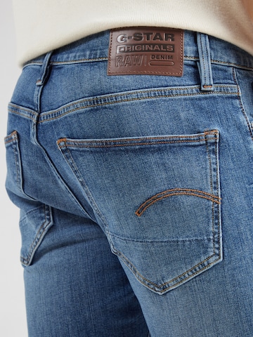 G-STAR Slimfit Shorts in Blau